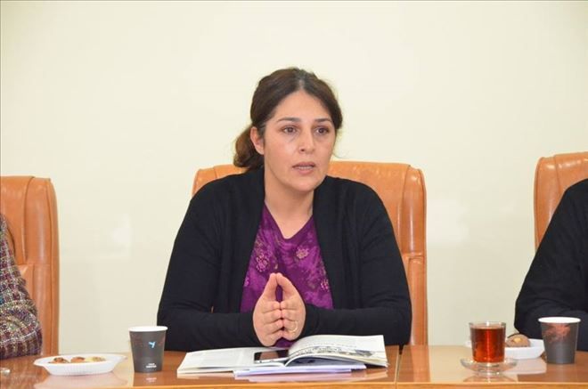 Ağrı Belediyesi Kadın komisyonu kadın çalışanlarına seminer verdi