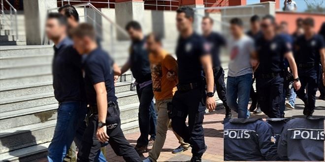 Ağrı´da 30 polis meslekten ihraç edildi