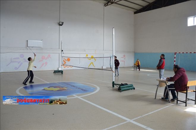 Doğubayazıt´ta badminton turnuvası
