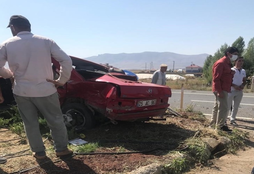Ağrı’nın Eleşkirt ilçesinde iki otomobil çarpıştı: 1 ölü, 2 yaralı