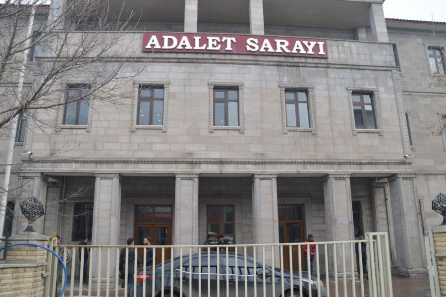 AĞRI’DA DURUŞMALAR 2 HAFTA ERTELENDİ…