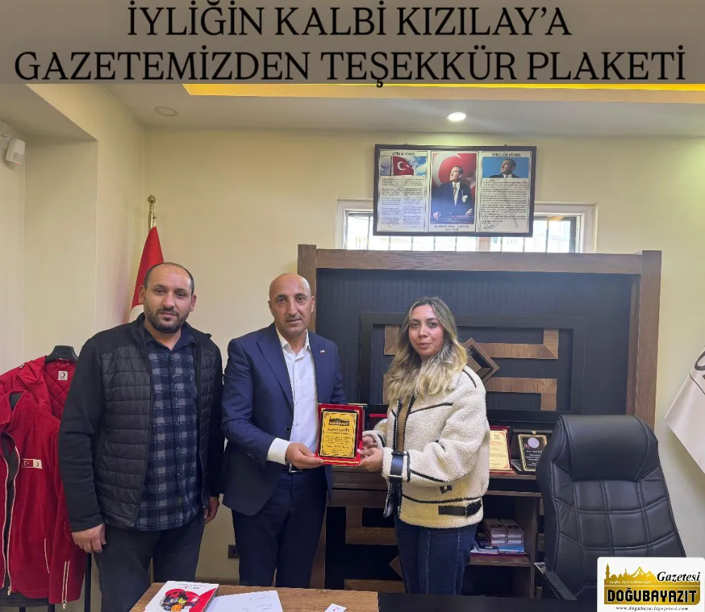 İYİLİĞİN KALBİ KIZILAY’A GAZETEMİZDEN TEŞEKKÜR PLAKETİ