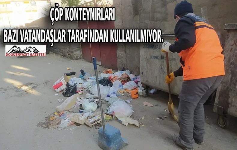 ÇEVREYİ TEMİZ TUTALIM DERKEN RASTGELE SAĞA SOLA ATILAN ÇÖPLER