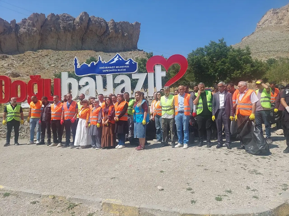 Tarihin Ve Doğanın Mirasına Büyük Saygı: Doğubayazıt’ta Çevre Seferberliği Kararlılıkla Sürüyor