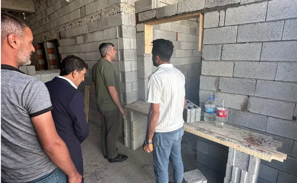 KAYMAKAM KORKUSUZ'DAN KADIN GİRİŞİMİ KOOPERATİFİ İNŞAATINA YERİNDE İNCELEME